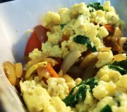 Scrambled eggs and vegetables